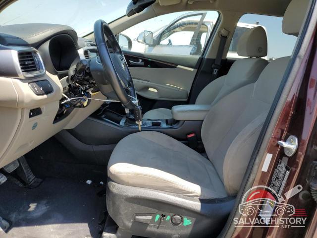 5XYPGDA3XKG525008 2019 KIA SORENTO photo no. 7