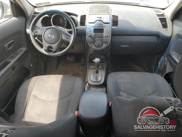 KNDJT2A22A7111164 2010 KIA SOUL photo no. 8