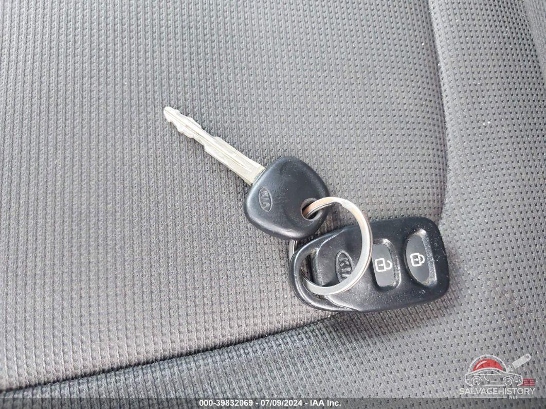 KNDJT2A26A7036789 2010 KIA SOUL photo no. 11