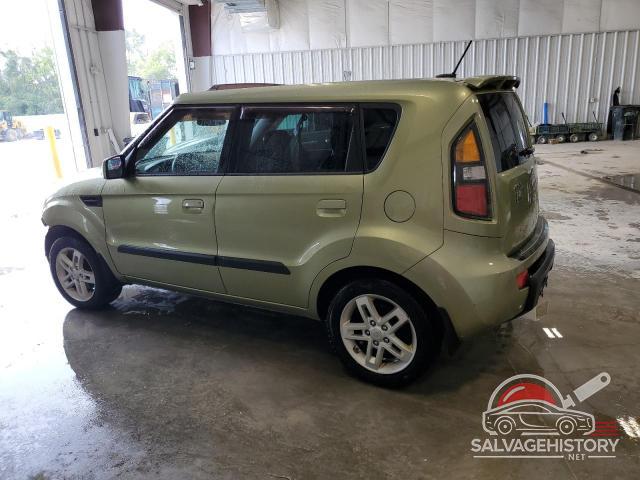 KNDJT2A2XA7079824 2010 KIA SOUL photo no. 2