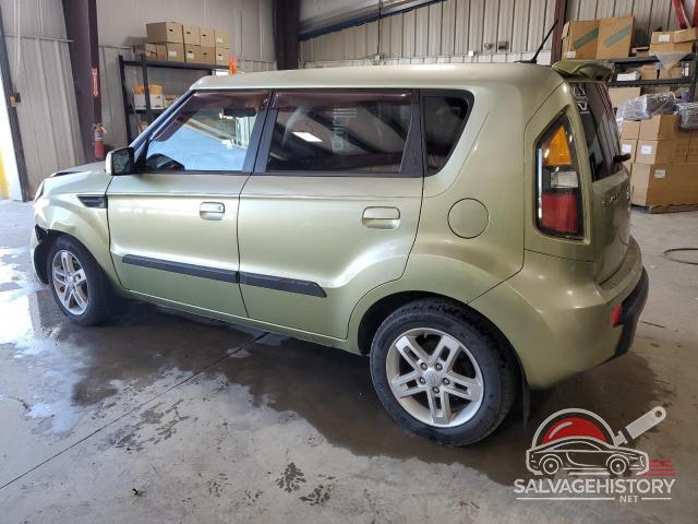 KNDJT2A2XA7191863 2010 KIA SOUL photo no. 2