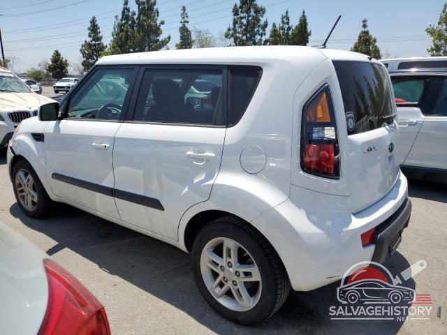 KNDJT2A23B7331320 2011 KIA SOUL photo no. 2