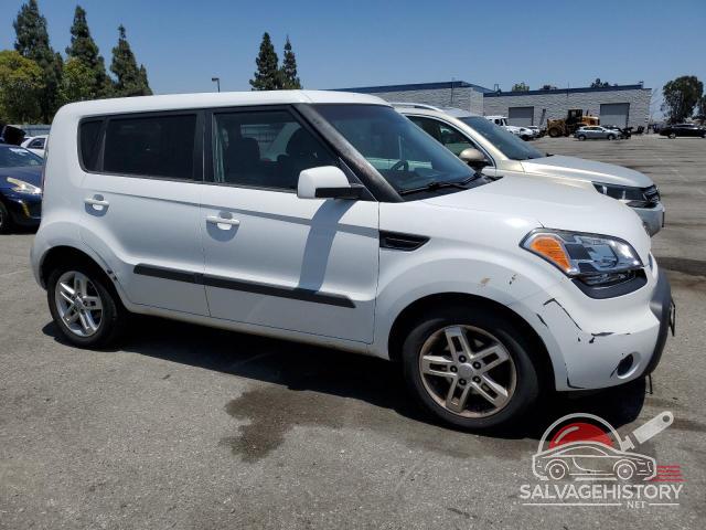 KNDJT2A23B7331320 2011 KIA SOUL photo no. 4