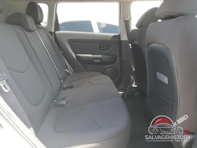KNDJT2A50C7422590 2012 KIA SOUL photo no. 10