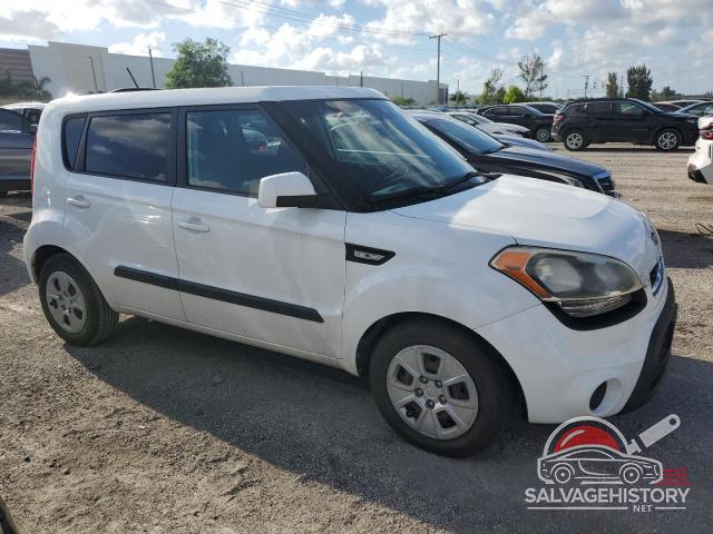 KNDJT2A50C7422590 2012 KIA SOUL photo no. 4