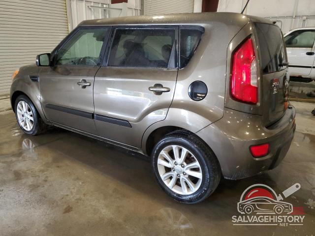 KNDJT2A62C7470519 2012 KIA SOUL photo no. 2