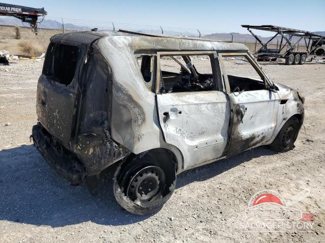 KNDJT2A54D7531460 2013 KIA SOUL photo no. 3