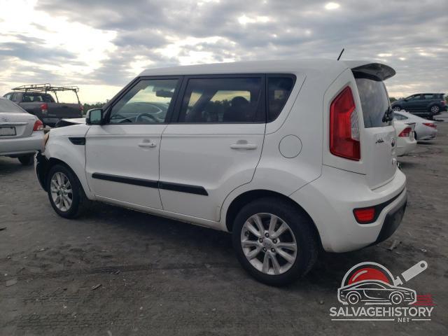 KNDJT2A6XD7493094 2013 KIA SOUL photo no. 2