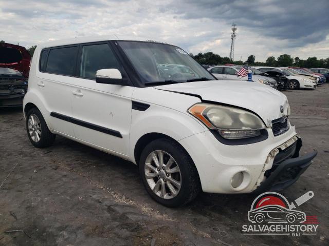 KNDJT2A6XD7493094 2013 KIA SOUL photo no. 4