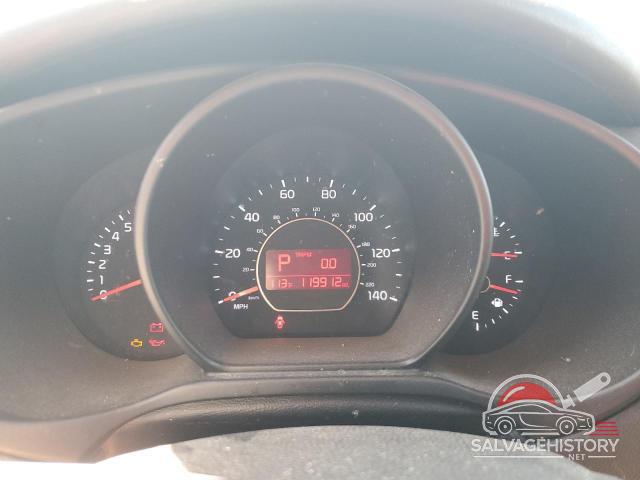 KNDJP3A59E7099072 2014 KIA SOUL photo no. 9