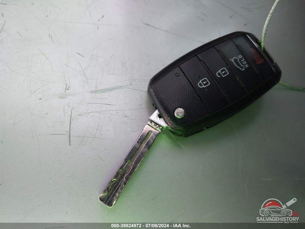 KNDJP3A5XE7052391 2014 KIA SOUL photo no. 11
