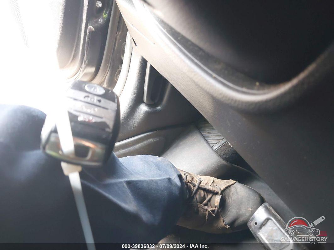 KNDJX3A58E7022483 2014 KIA SOUL photo no. 11