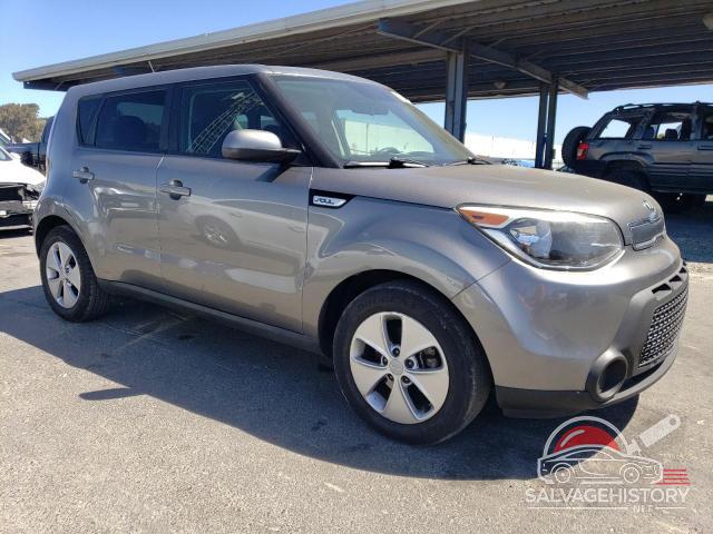 KNDJN2A21F7210530 2015 KIA SOUL photo no. 4