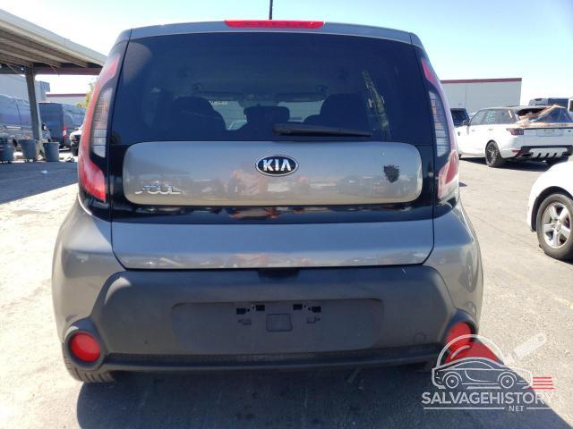 KNDJN2A21F7210530 2015 KIA SOUL photo no. 6