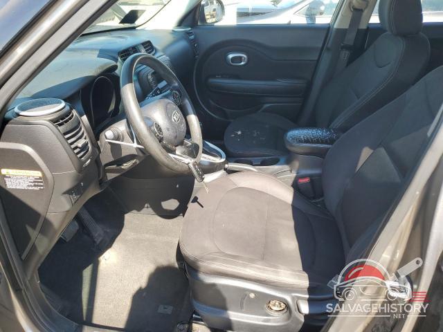 KNDJN2A22F7228437 2015 KIA SOUL photo no. 7