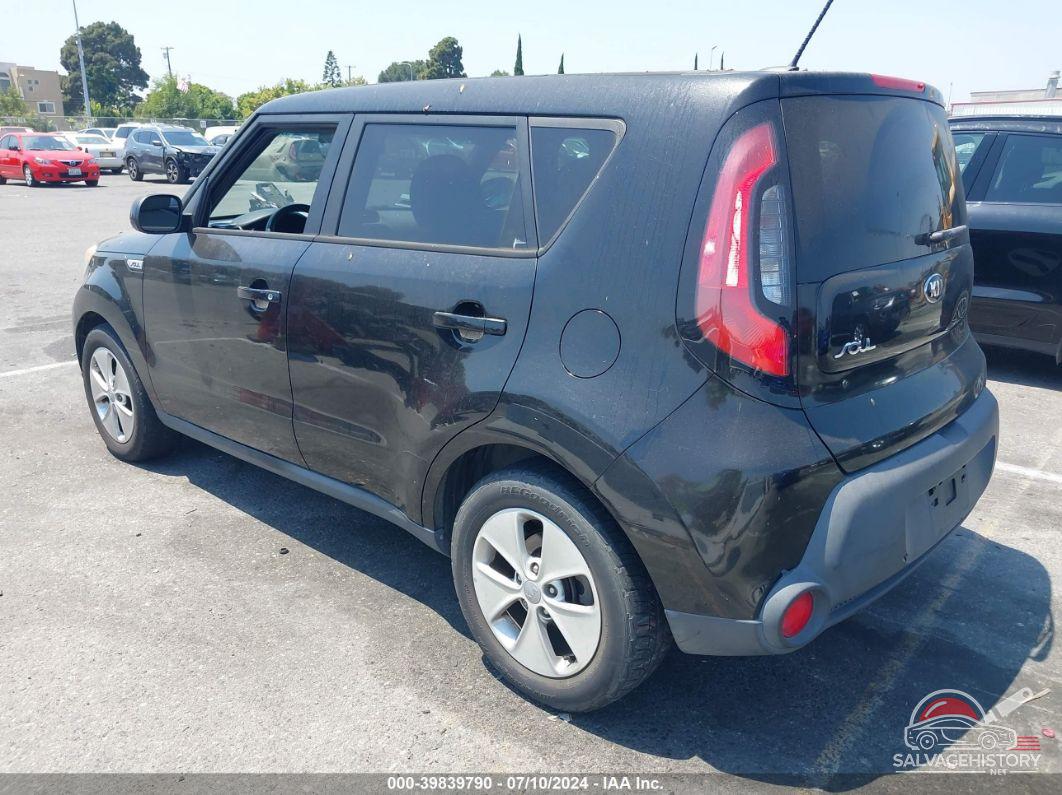 KNDJN2A23F7172640 2015 KIA SOUL photo no. 3