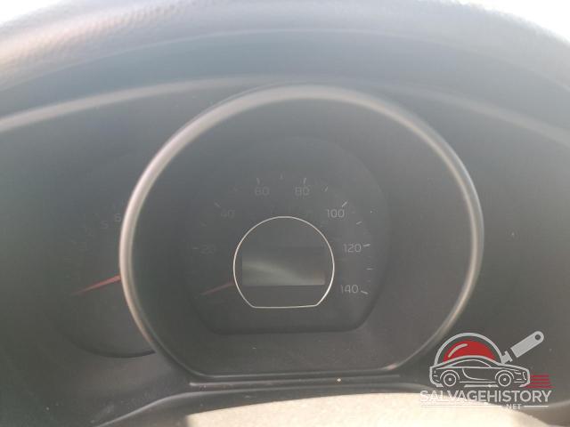 KNDJN2A24F7120305 2015 KIA SOUL photo no. 9