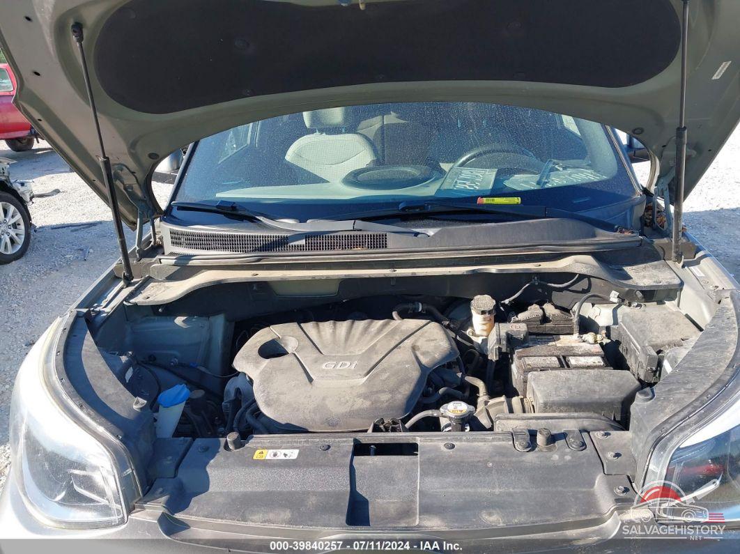 KNDJN2A25F7140692 2015 KIA SOUL photo no. 10