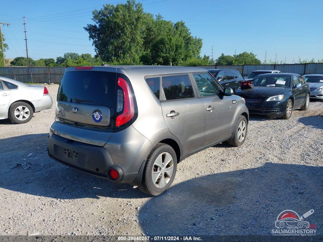 KNDJN2A25F7140692 2015 KIA SOUL photo no. 4