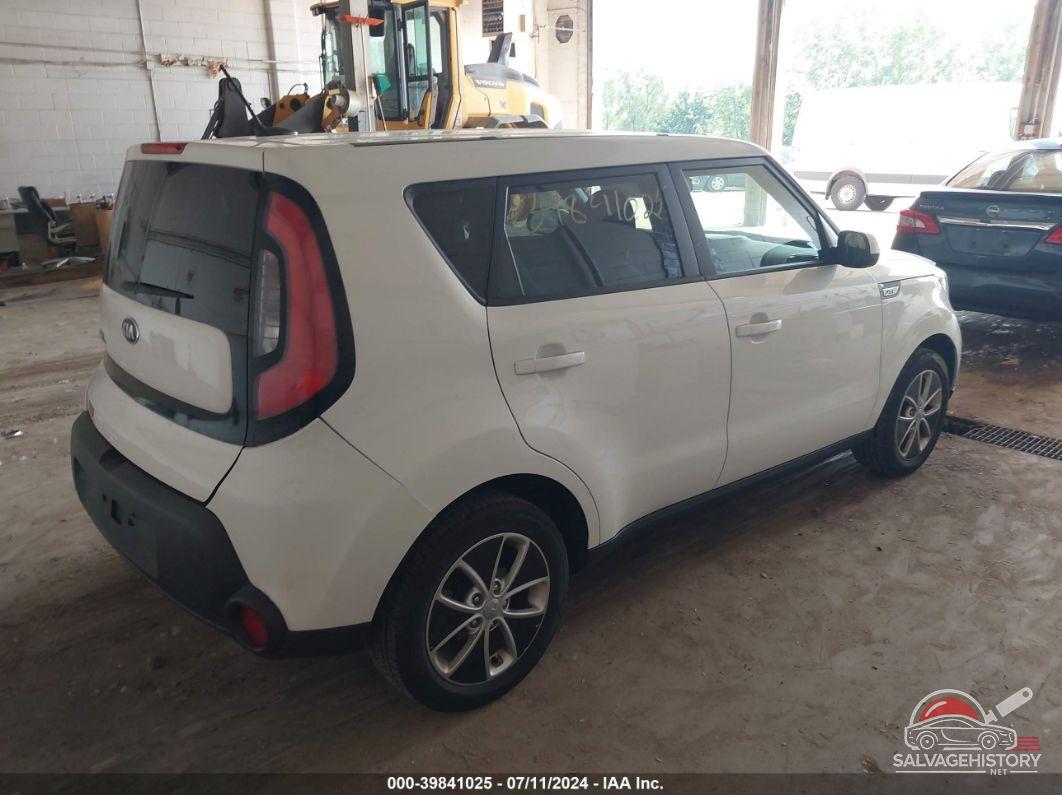 KNDJN2A25F7780580 2015 KIA SOUL photo no. 4