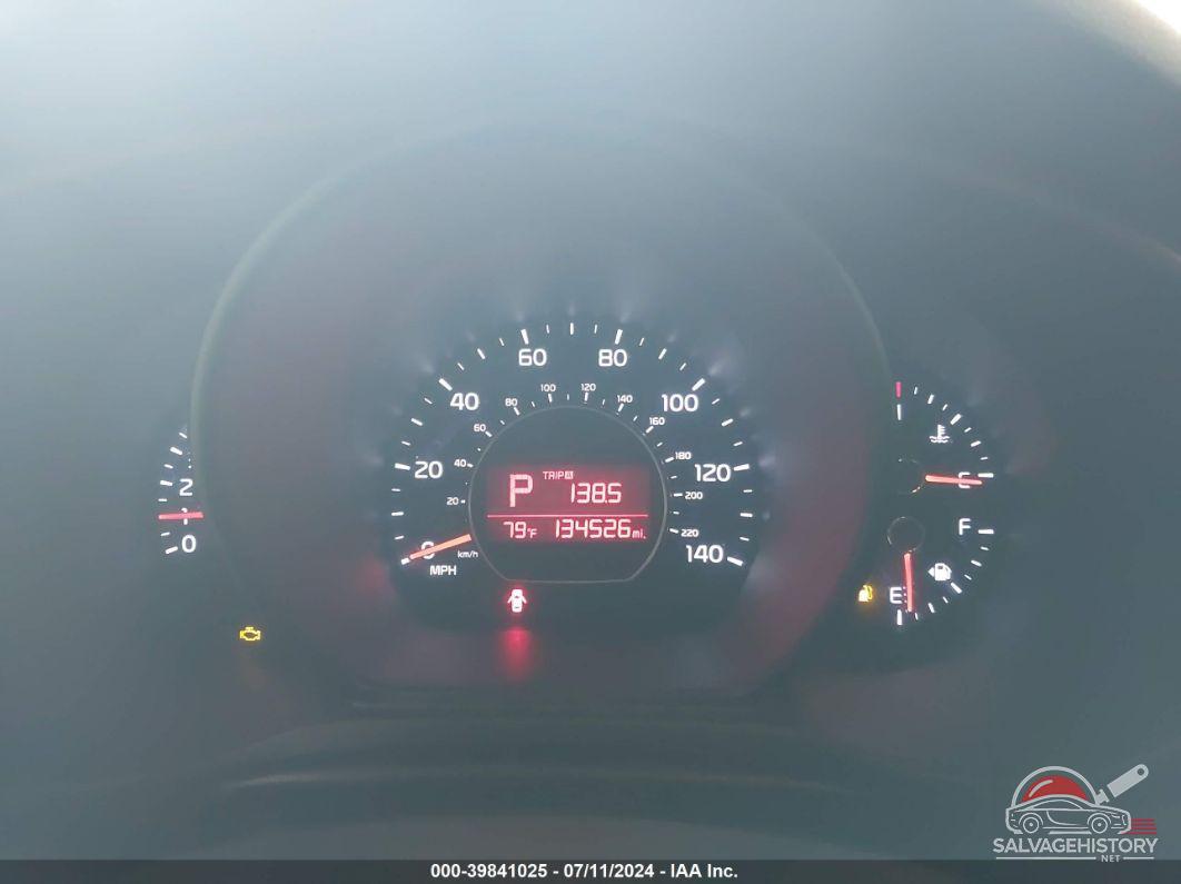 KNDJN2A25F7780580 2015 KIA SOUL photo no. 7