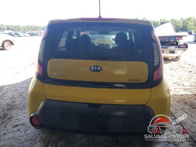 KNDJP3A51F7113984 2015 KIA SOUL photo no. 6