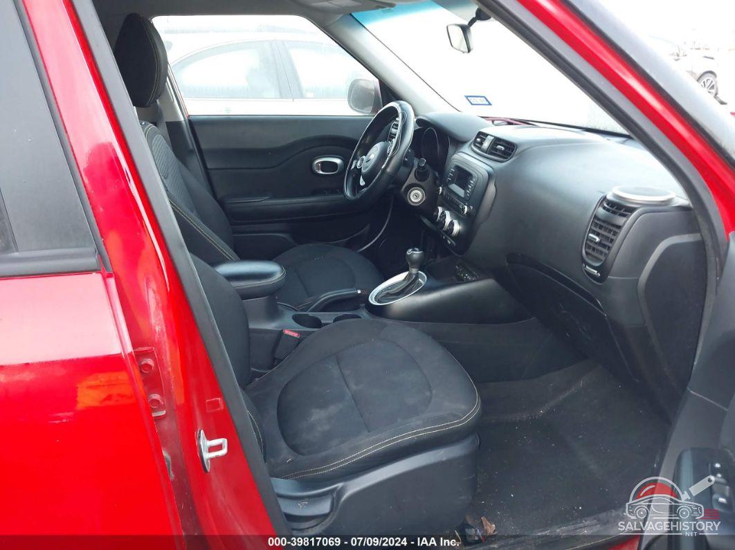 KNDJP3A51F7774737 2015 KIA SOUL photo no. 5