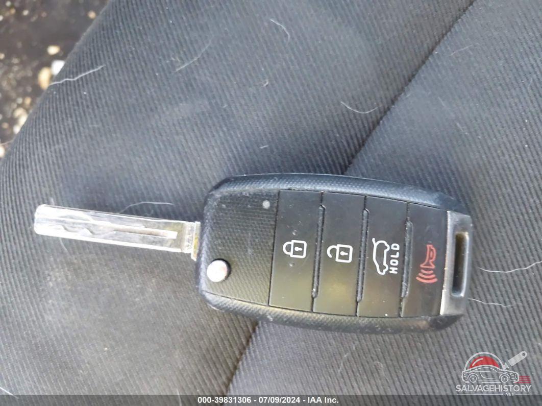 KNDJP3A55F7753986 2015 KIA SOUL photo no. 11