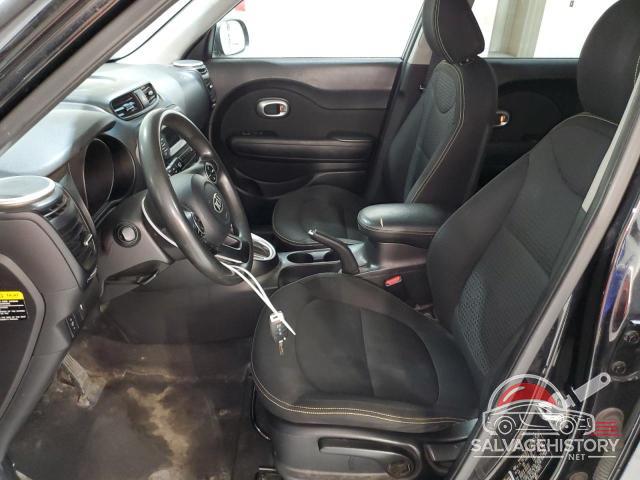 KNDJP3A56F7114872 2015 KIA SOUL photo no. 7