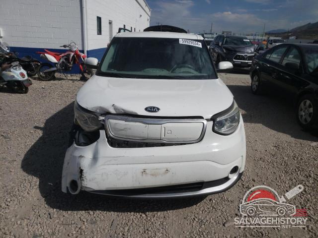 KNDJP3AE9F7001952 2015 KIA SOUL photo no. 5