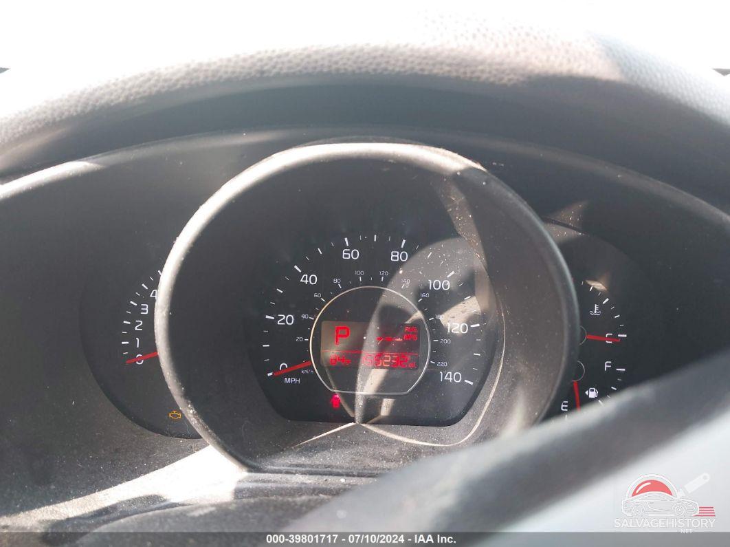 KNDJN2A23G7400010 2016 KIA SOUL photo no. 7