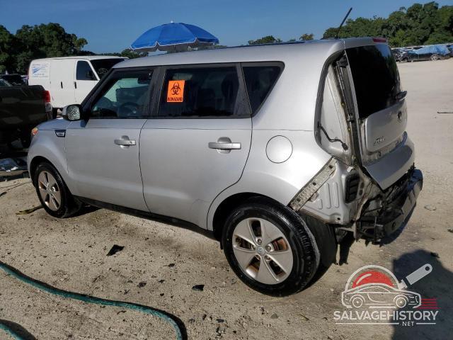 KNDJN2A26G7859063 2016 KIA SOUL photo no. 2