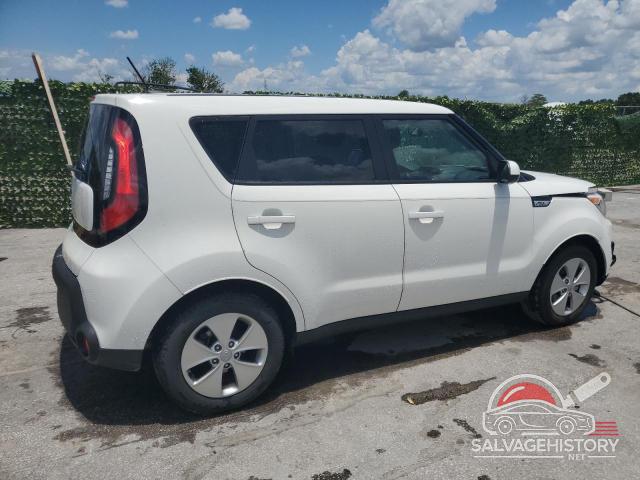 KNDJN2A27G7405582 2016 KIA SOUL photo no. 3