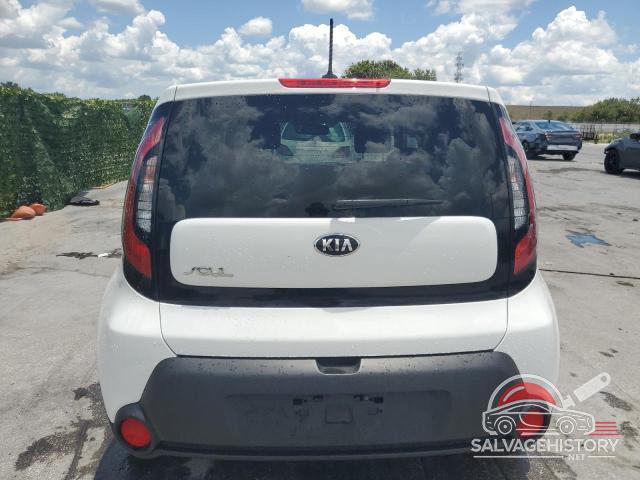 KNDJN2A27G7405582 2016 KIA SOUL photo no. 6