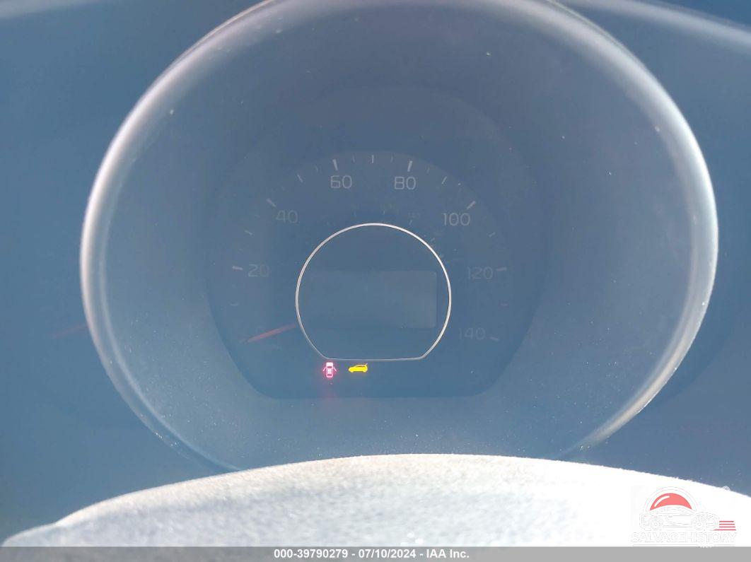 KNDJP3A53G7301360 2016 KIA SOUL photo no. 7