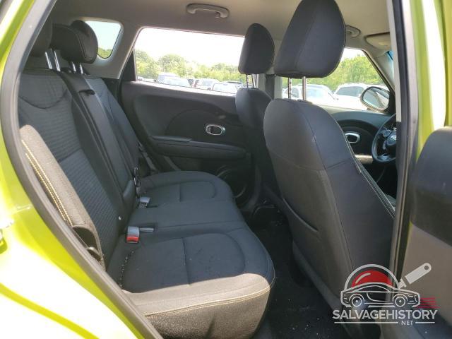 KNDJP3A55G7860828 2016 KIA SOUL photo no. 10