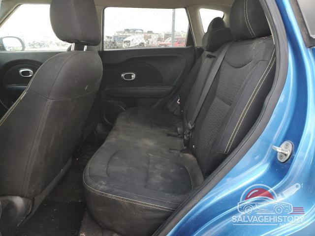KNDJP3A56G7375839 2016 KIA SOUL photo no. 11