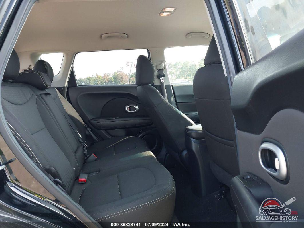 KNDJP3A58G7370142 2016 KIA SOUL photo no. 8