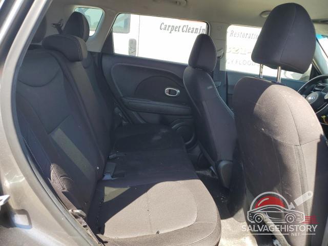 KNDJN2A21H7442869 2017 KIA SOUL photo no. 10