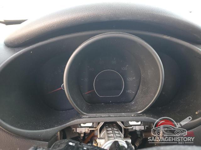 KNDJN2A21H7442869 2017 KIA SOUL photo no. 9