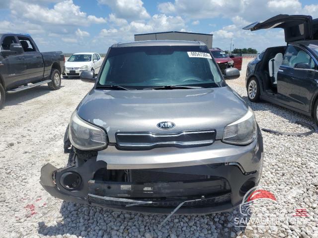 KNDJN2A21H7487570 2017 KIA SOUL photo no. 5