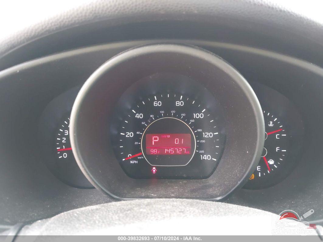 KNDJN2A24H7424575 2017 KIA SOUL photo no. 7