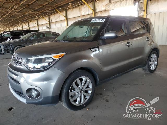 KNDJP3A58J7572969 2018 KIA SOUL photo no. 2
