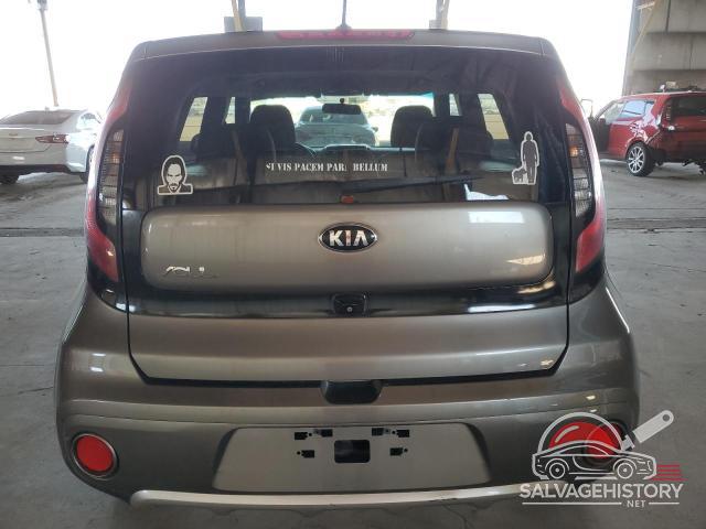KNDJP3A58J7572969 2018 KIA SOUL photo no. 6