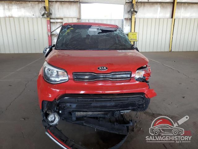 KNDJX3AAXJ7544300 2018 KIA SOUL photo no. 5