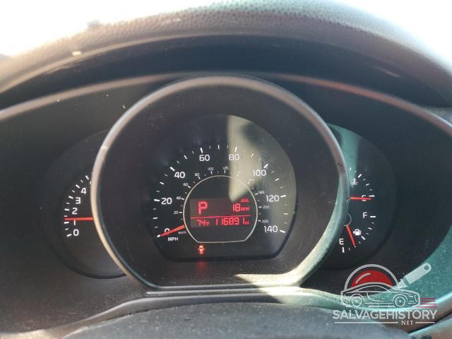 KNDJN2A20K7025461 2019 KIA SOUL photo no. 9
