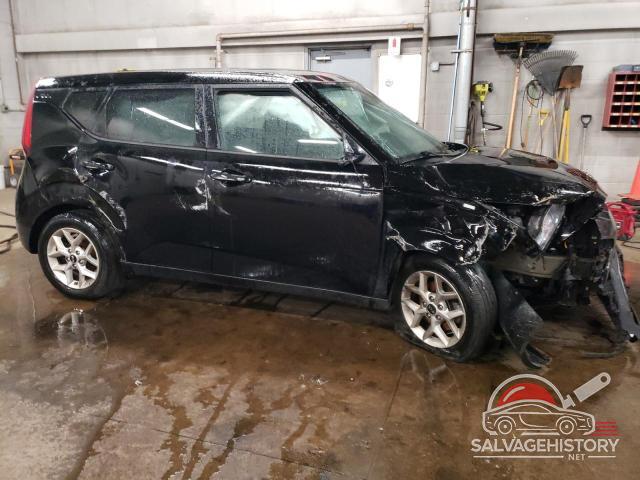 KNDJ23AU5L7025618 2020 KIA SOUL photo no. 4