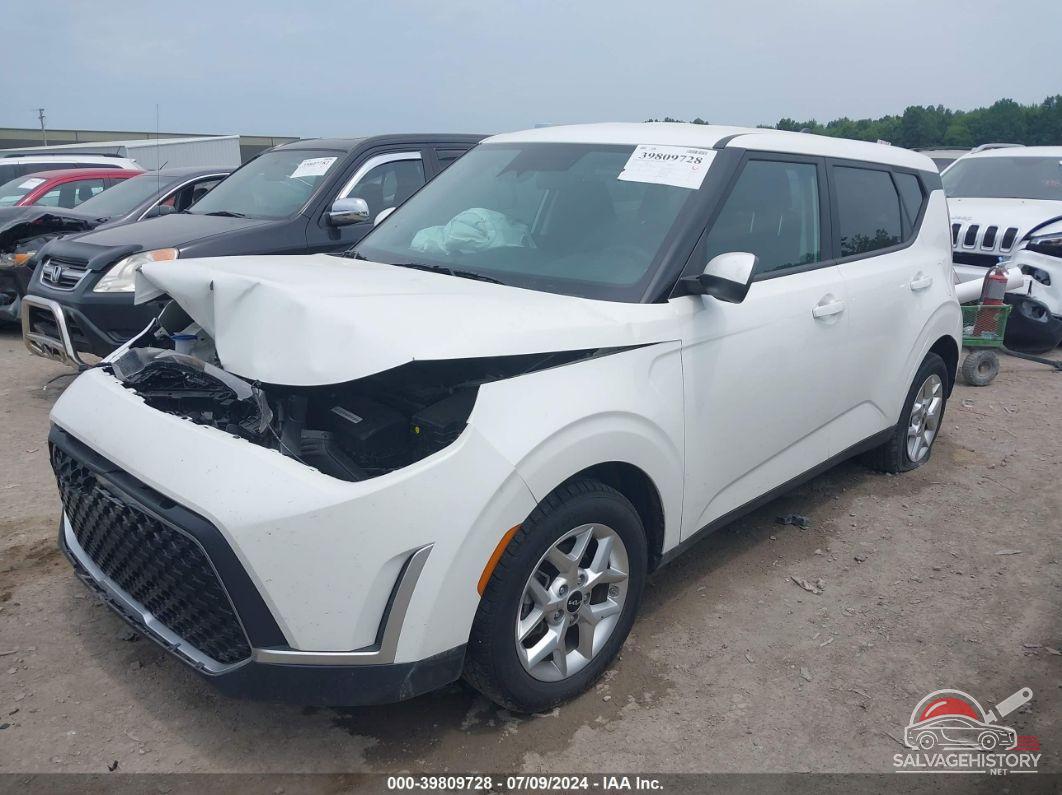 KNDJ23AUXP7859986 2023 KIA SOUL photo no. 2