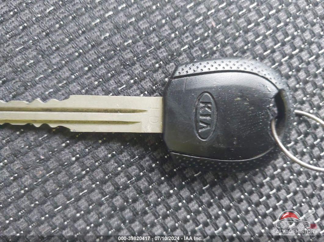 KNDJF724187489751 2008 KIA SPORTAGE photo no. 11
