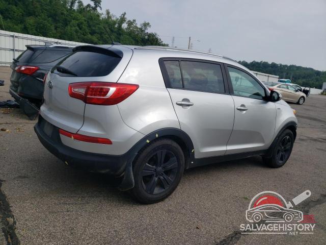 KNDPBCA21C7228370 2012 KIA SPORTAGE photo no. 3